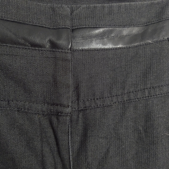 Terra Nostra collection clasp and button close belt loops button design size8 - Picture 3 of 12